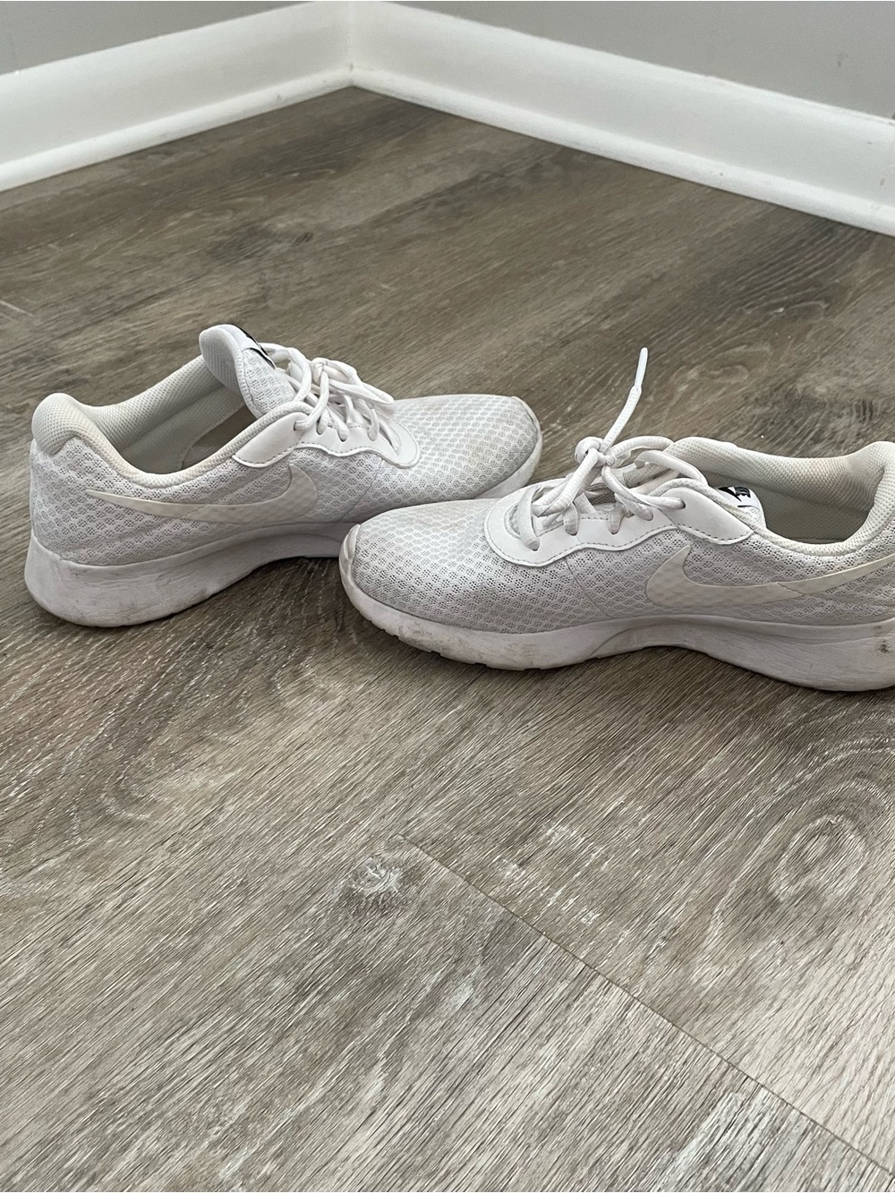 Nike Women’s Air Max 1 Ultra White Mesh Sneakers Size 7 Running Casual Shoes - Picture 7 of 9